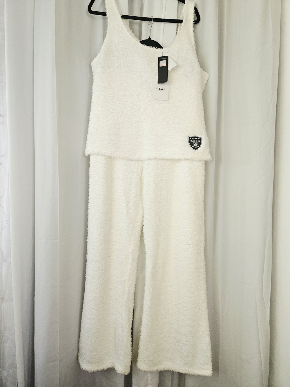 Women’s Las Vegas Raiders Cozy Fuzzy Pajama Set - Size 2X